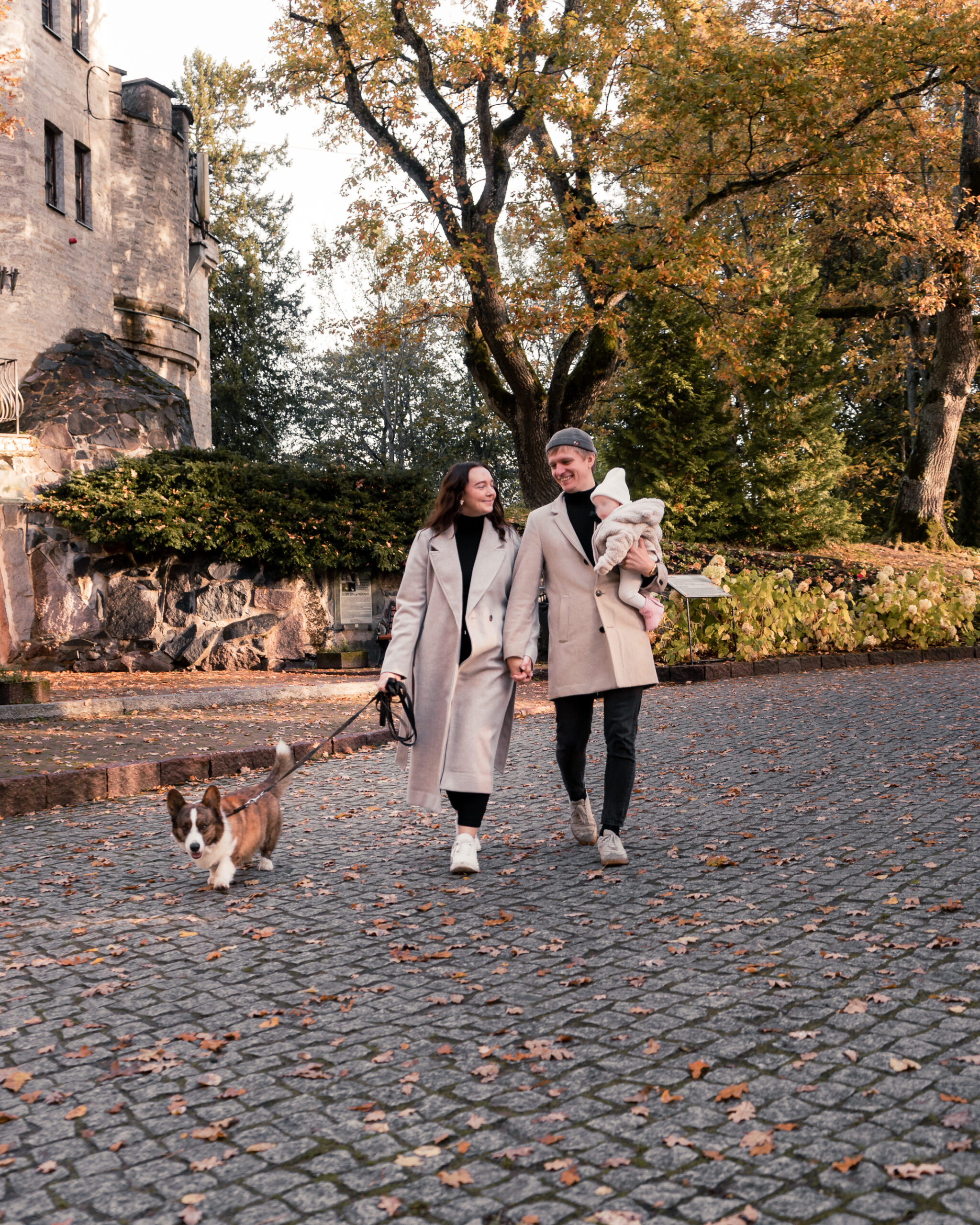 Fotograaf Elvis Laasik Peresessioon Tallinnas Glehni lossi ees